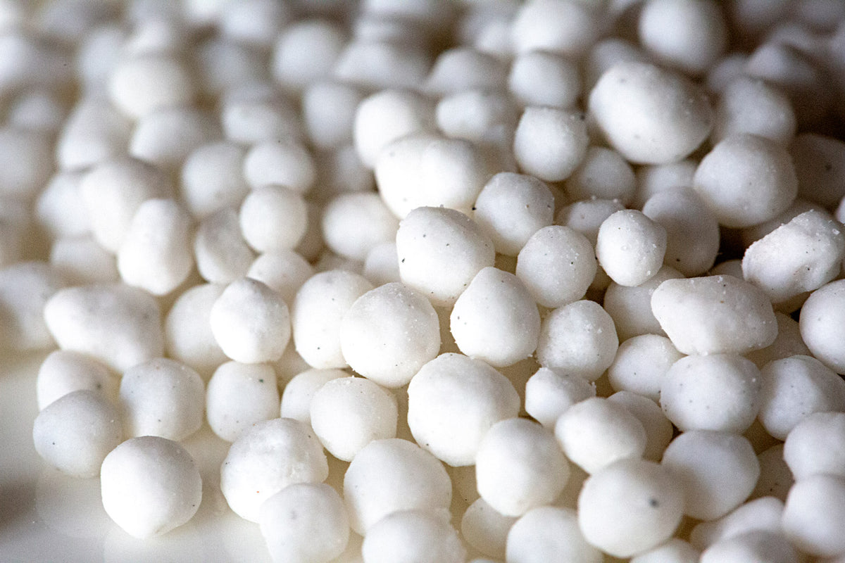 NITROGENOUS: CALCIUM AMMONIUM NITRATE 27% + S