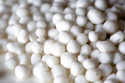 NITROGENOUS: CALCIUM AMMONIUM NITRATE 27% + S
